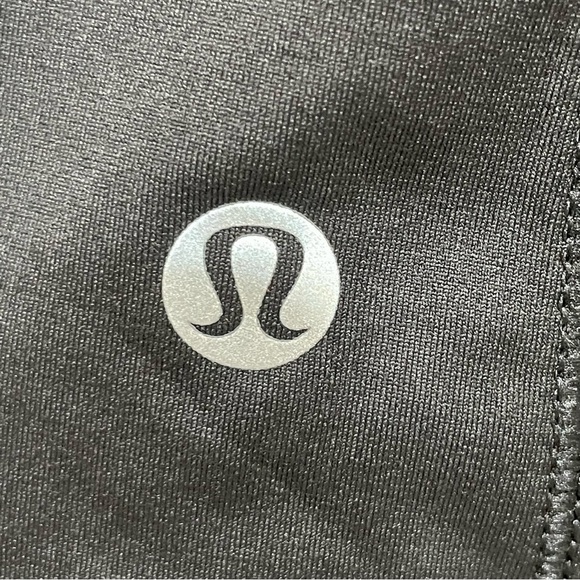 Lululemon Super Sport Tank Black Women's 6 V Neck Fitted Tank & Bra Activewear - Picture 8 of 14